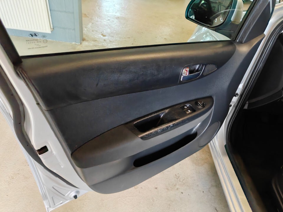 Hyundai i20 1,25 Classic XTR 5d