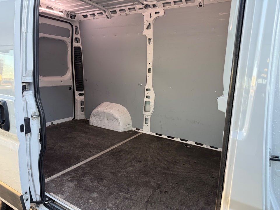 Citroën Jumper 33 2,2 BlueHDi 140 L2H2 FlexLine