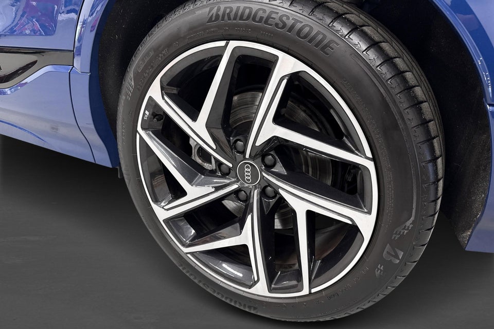 Audi Q6 e-tron Ultra quattro 5d