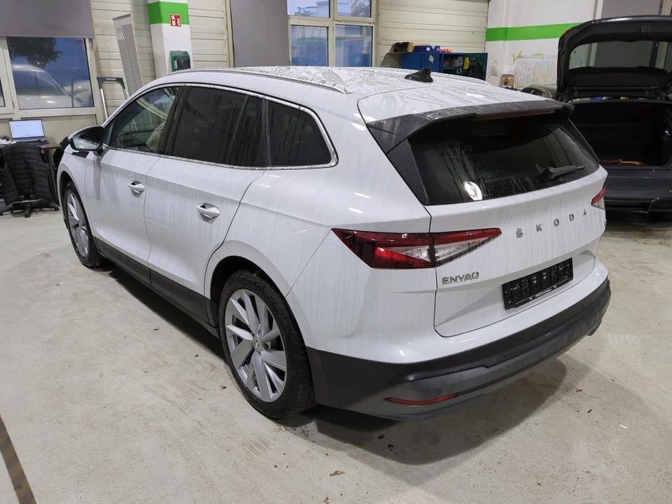 Skoda Enyaq 80 iV Plus Loft 5d