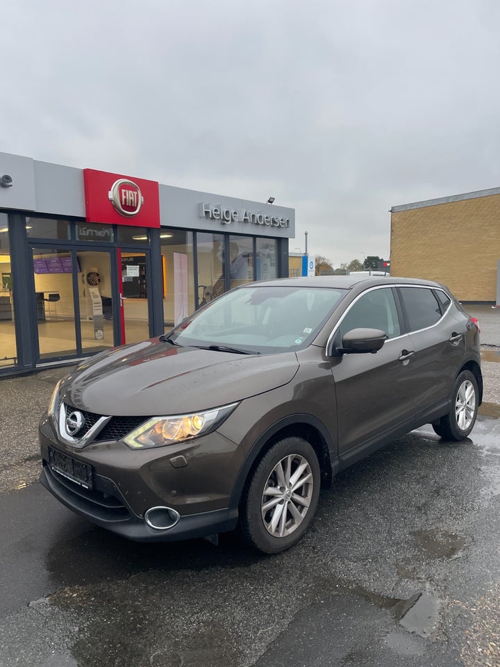 Nissan Qashqai 1,2 Dig-T 115 N-Connecta 5d
