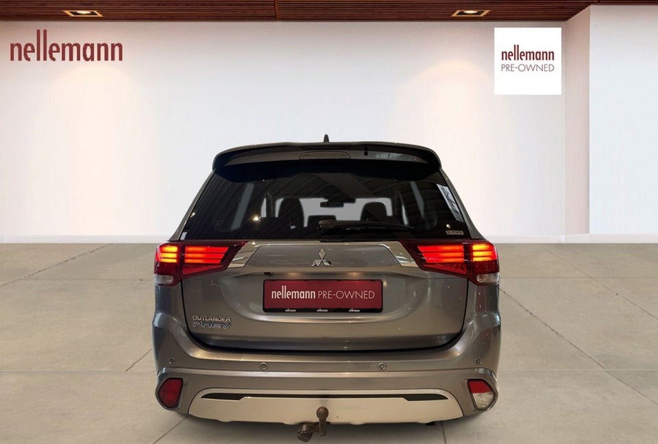 Mitsubishi Outlander 2,4 PHEV Intense CVT 4WD 5d