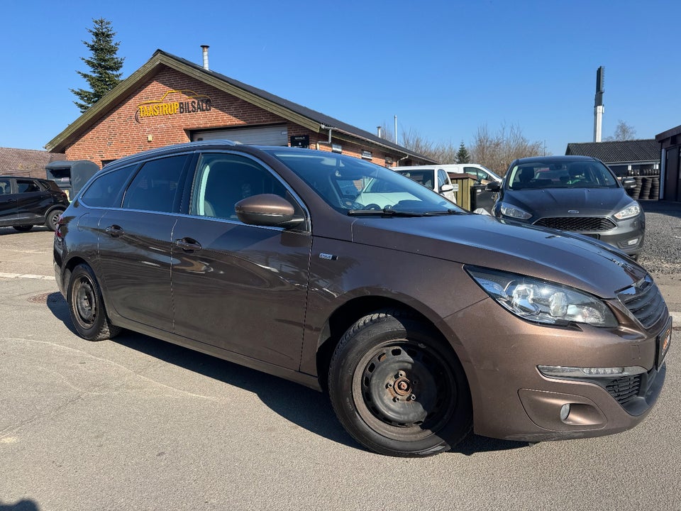 Peugeot 308 1,6 BlueHDi 120 Style SW 5d