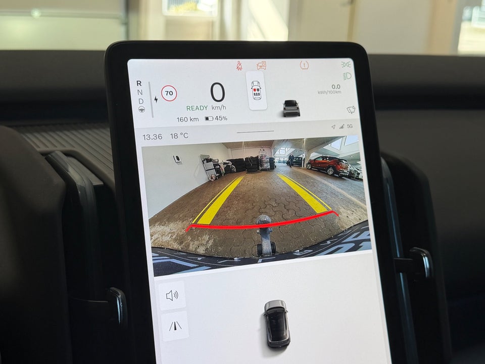 Volvo EX30 Extended Range Plus 5d