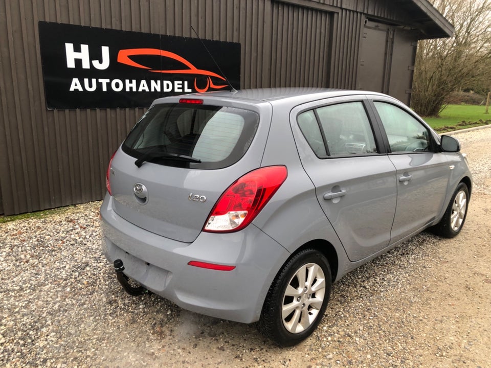 Hyundai i20 1,25 Classic XTR+ 5d