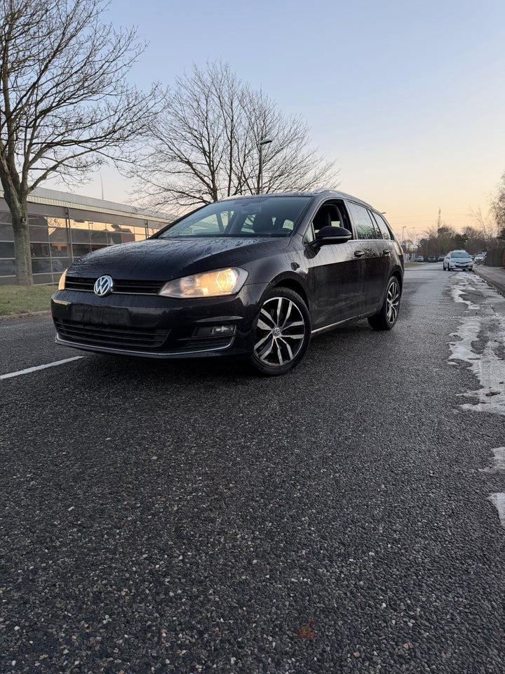 VW Golf VII 1,6 TDi 105 Highline Variant DSG BMT 5d