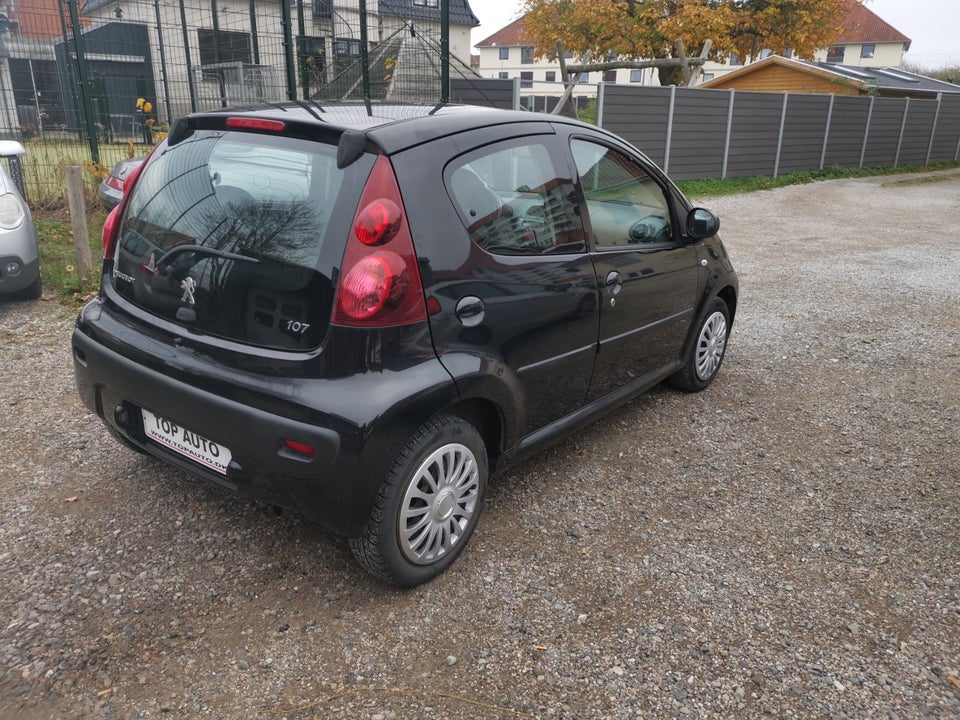 Peugeot 107 1,0 Active 5d