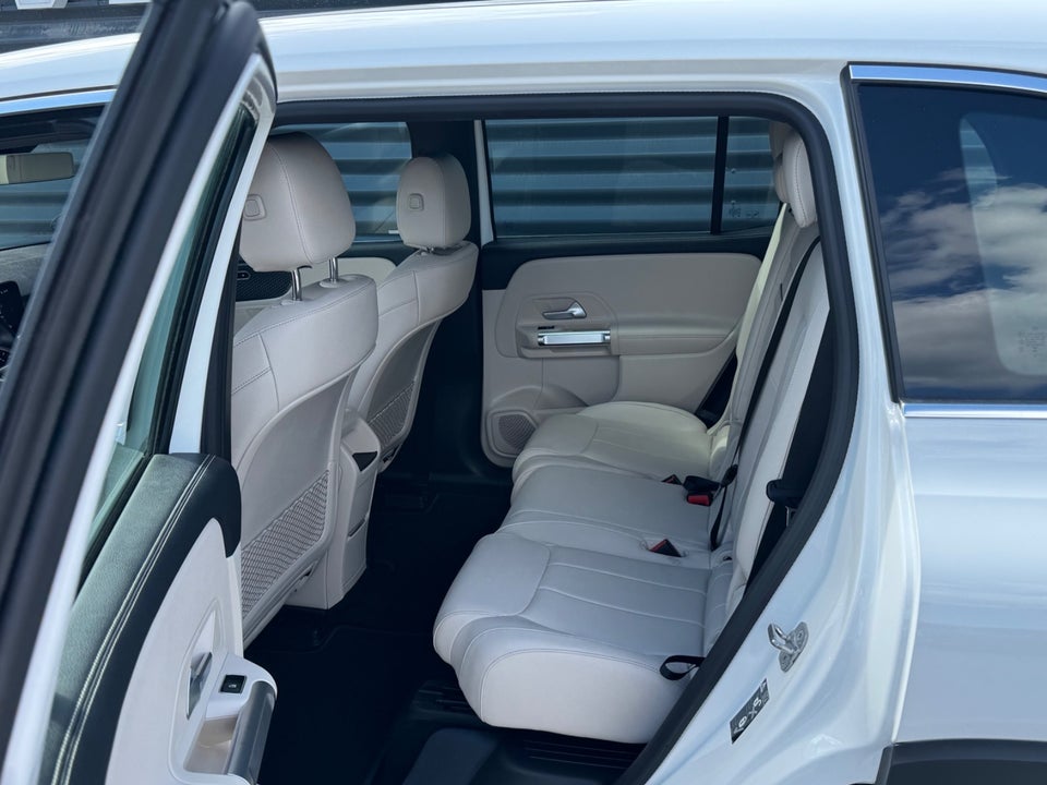 Mercedes EQB250+ Progressive 5d