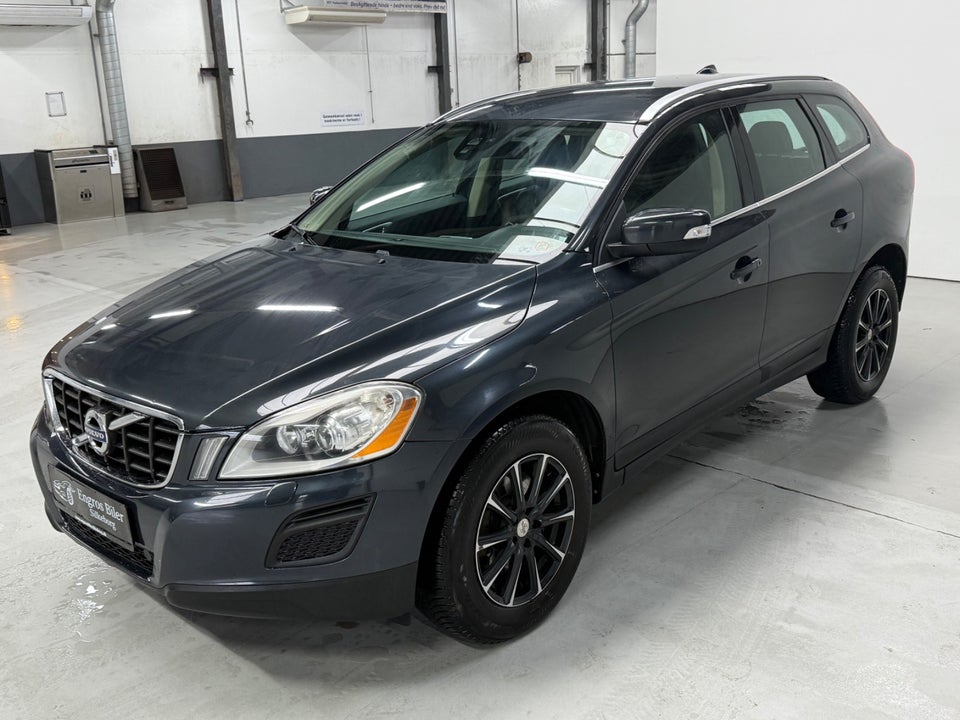 Volvo XC60 2,0 D3 163 Momentum aut. AWD 5d