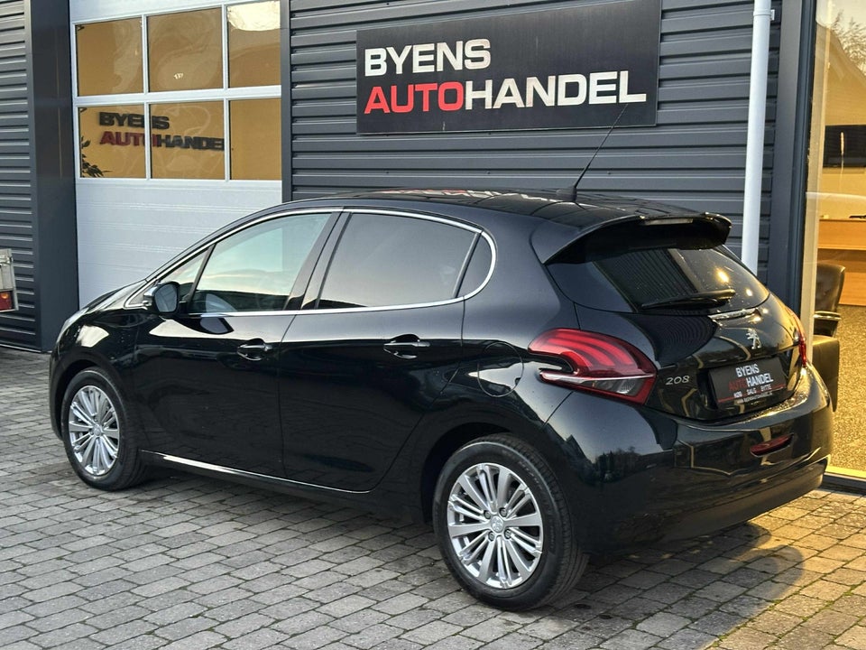 Peugeot 208 1,6 BlueHDi 100 Allure Sky 5d