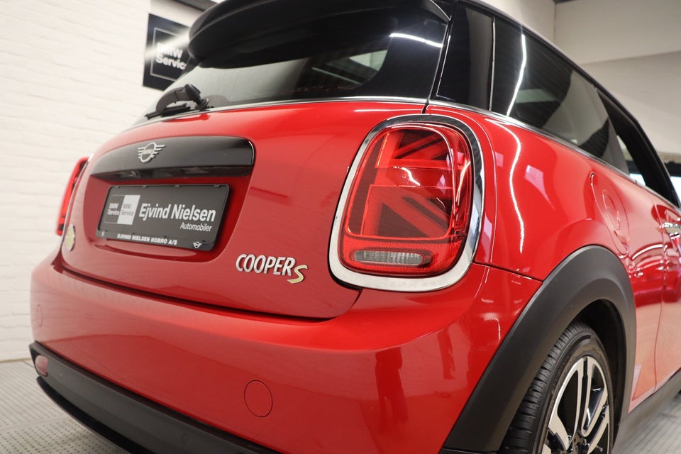 MINI Cooper SE Camden 3d