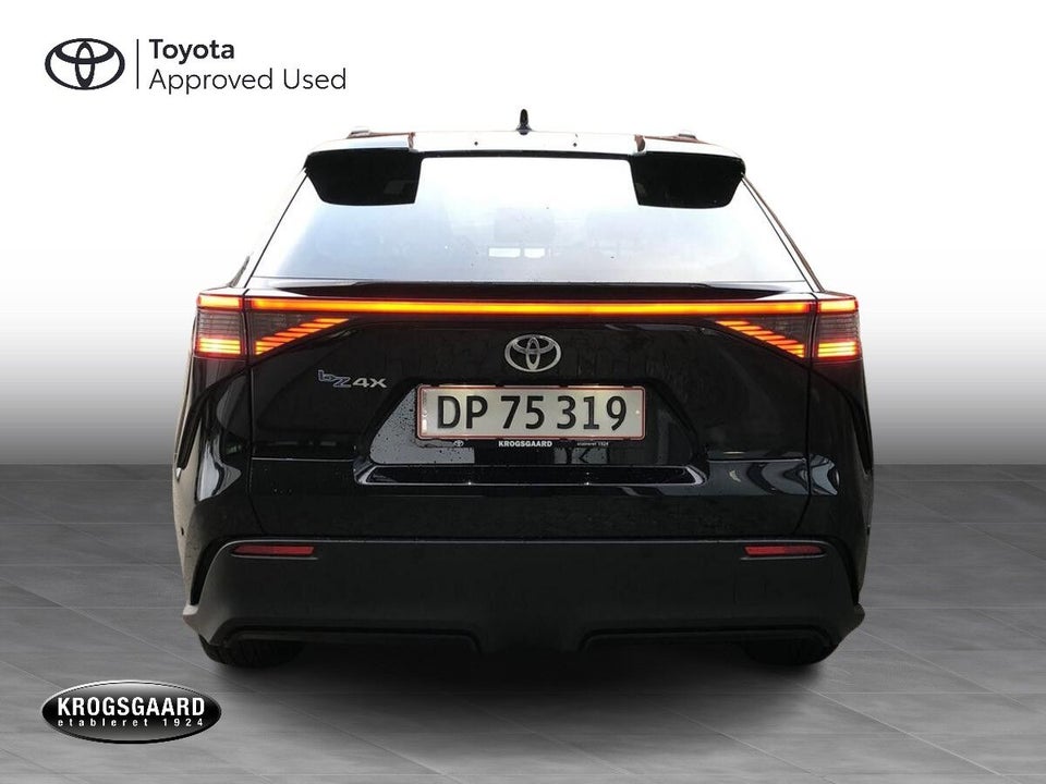 Toyota bZ4X Executive 5d