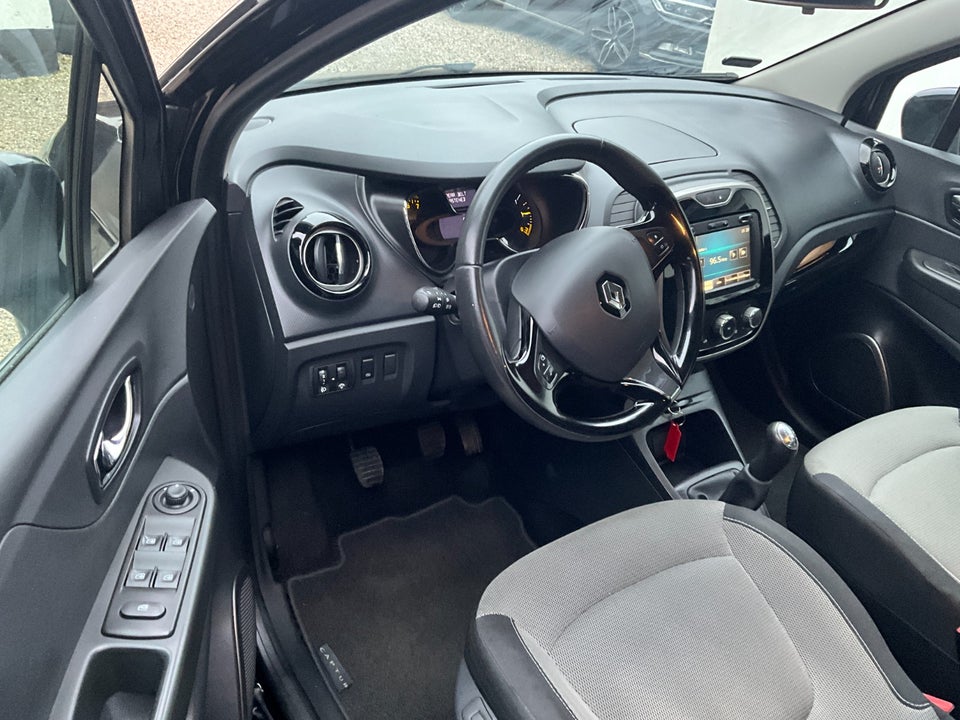 Renault Captur 0,9 TCe 90 Expression 5d