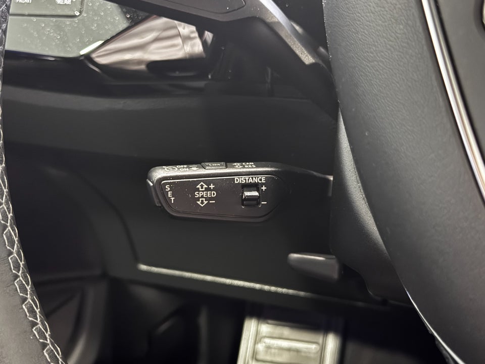 Audi e-tron 55 S-line quattro 5d
