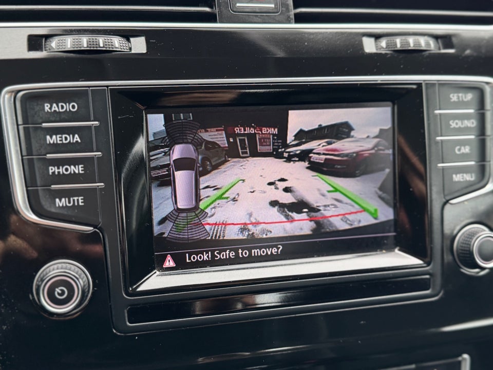 VW Golf VII 1,4 TSi 122 Highline Variant DSG BMT 5d