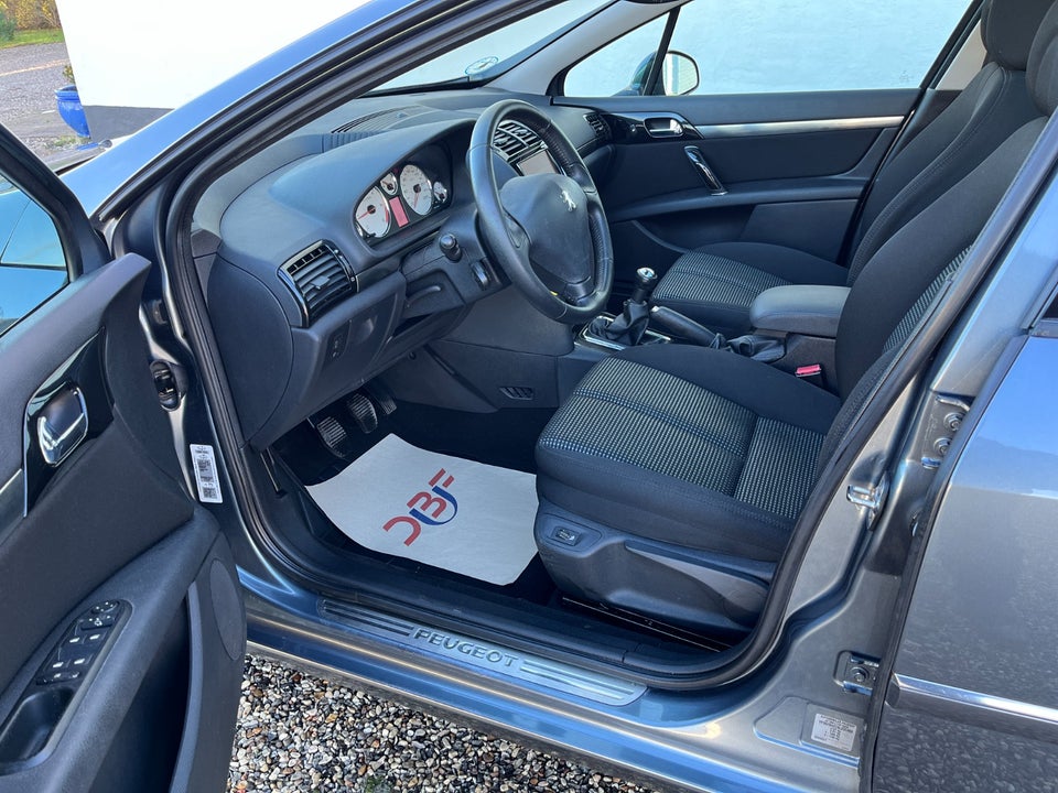 Peugeot 407 1,6 HDi 110 Premium SW 5d