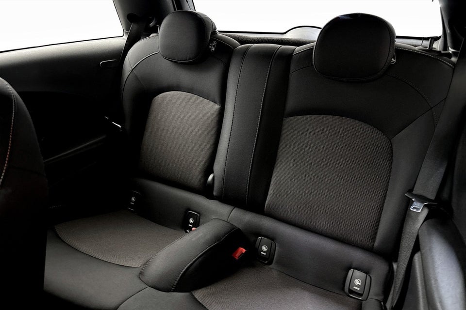 MINI Cooper 1,5 Essential aut. 3d
