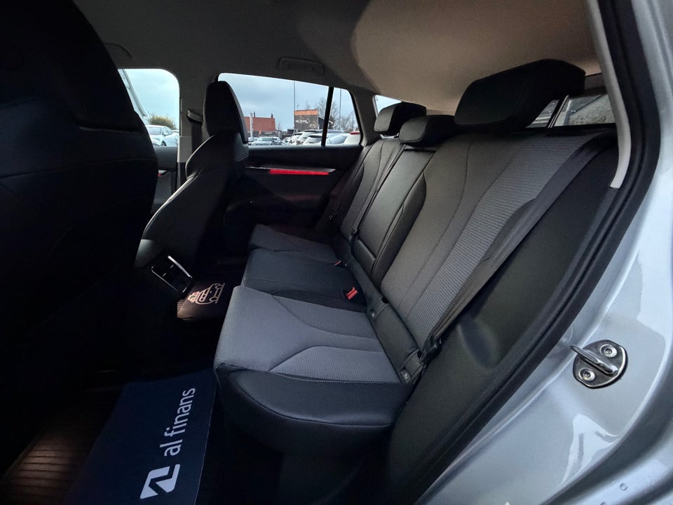 Skoda Enyaq 80 iV Loft 5d