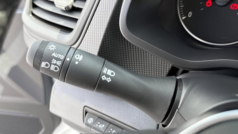 Renault Trafic 2,0 dCi 130 L2H1 Tekno