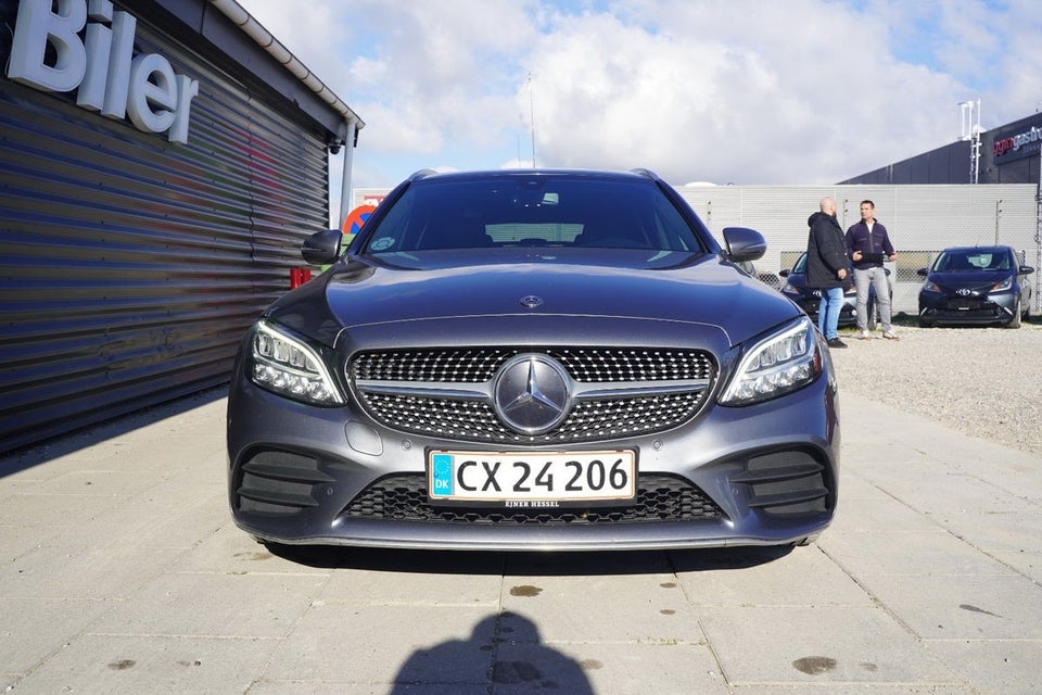 Mercedes C220 d 2,0 AMG Line stc. aut. 5d