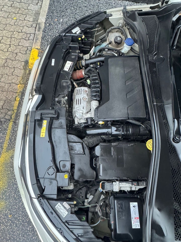 Citroën C3 1,2 PureTech 110 Shine EAT6 5d