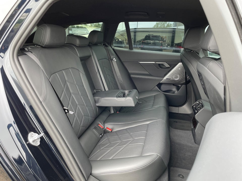 BMW i5 eDrive40 Touring Fully Charged 5d