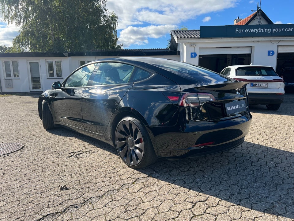 Tesla Model 3 Performance AWD 4d