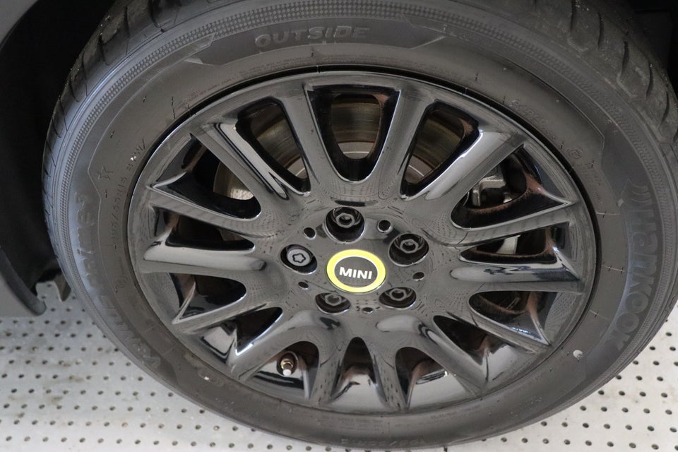 MINI Cooper SE Maximise 3d