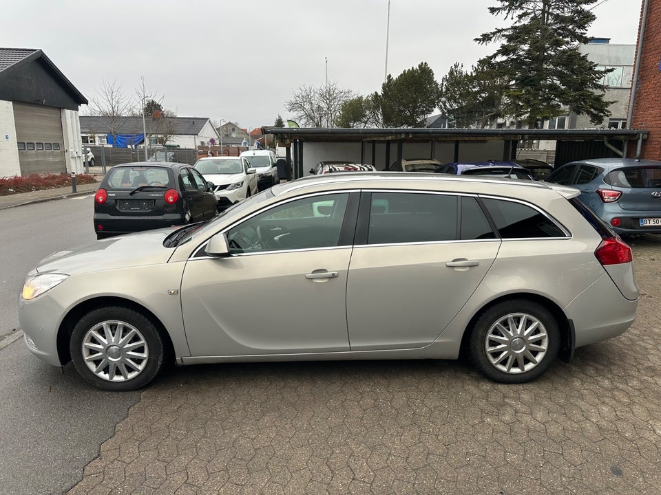 Opel Insignia 1,8 Edition Sports Tourer 5d