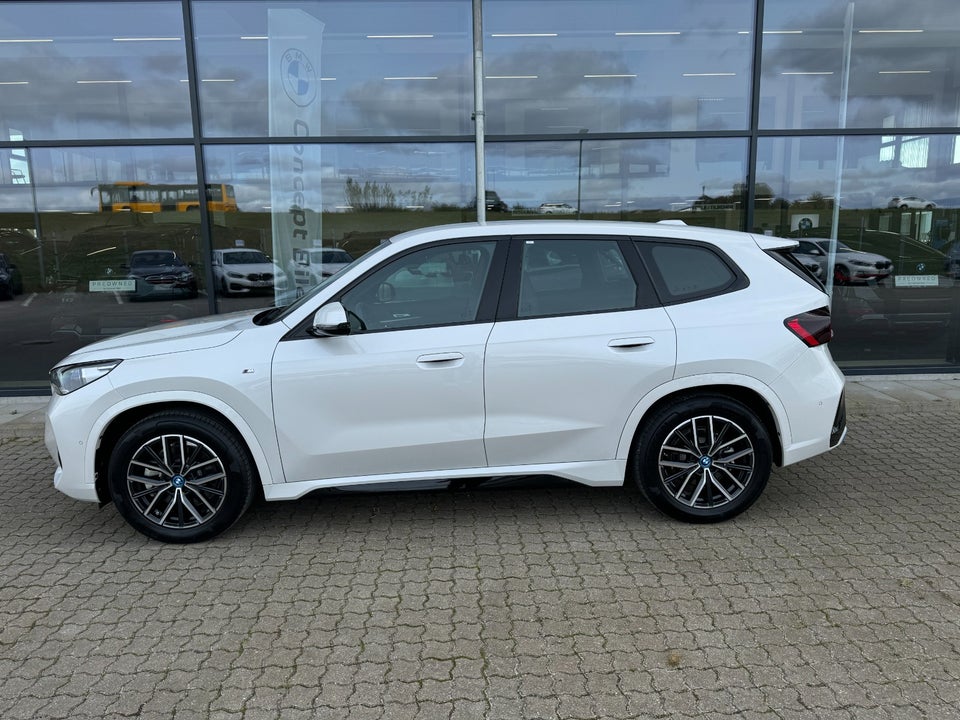 BMW iX1 xDrive30 M-Sport 5d