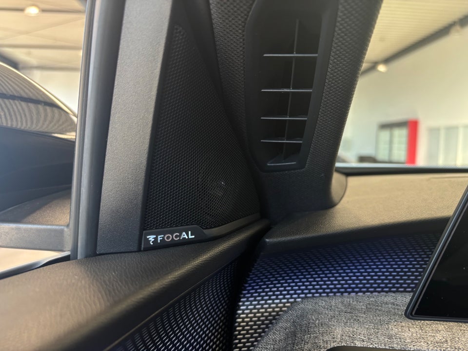 Peugeot e-3008 77 GT Pack 5d