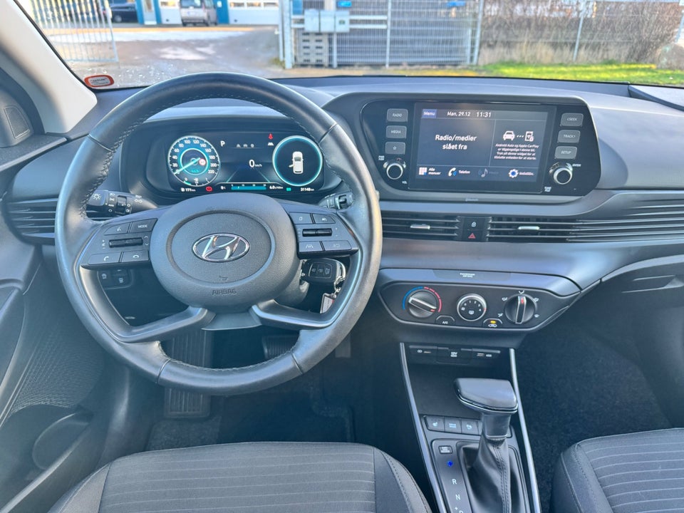 Hyundai i20 1,0 T-GDi Essential DCT 5d