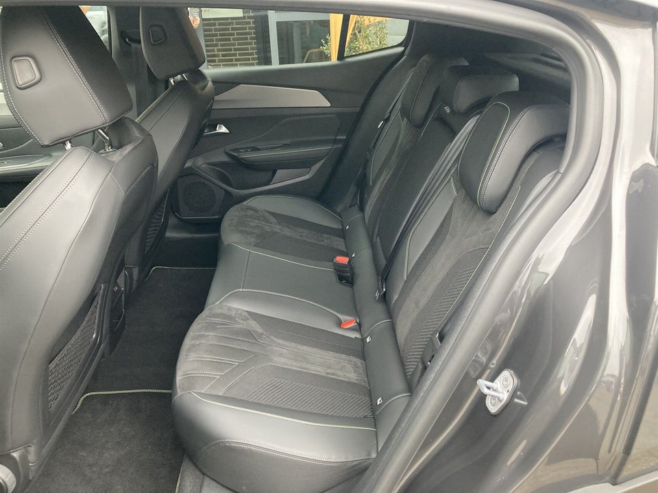 Peugeot 408 1,6 Hybrid GT EAT8 5d