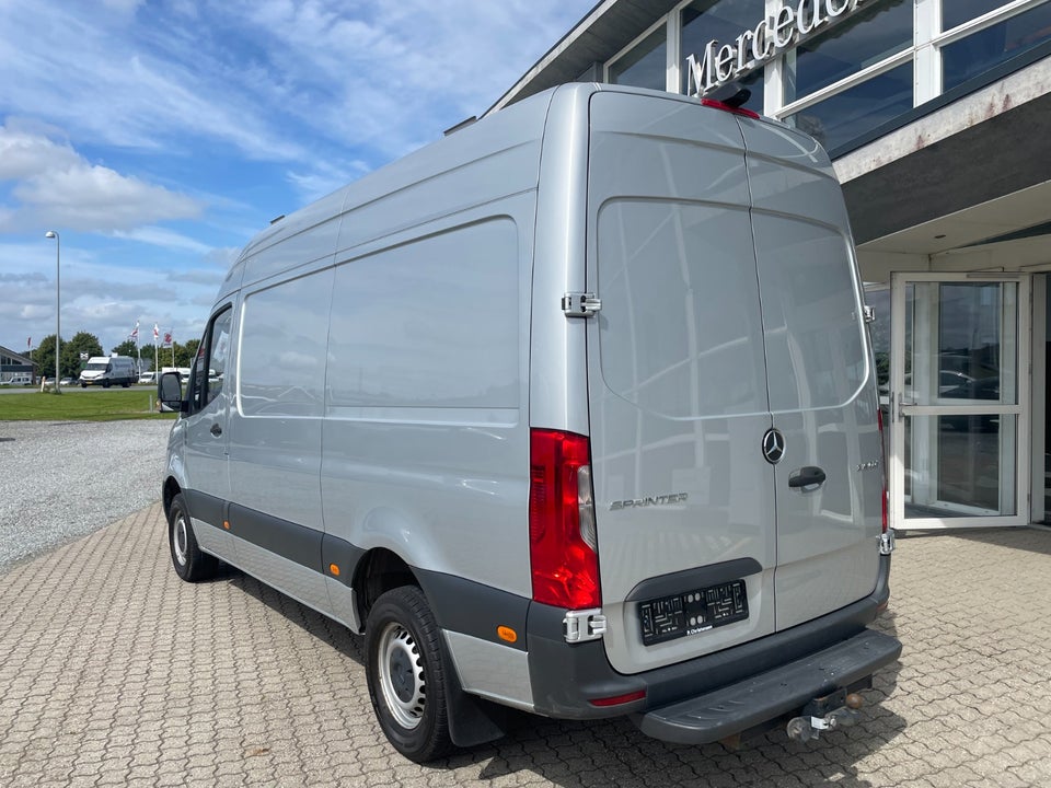 Mercedes Sprinter 319 3,0 CDi A2 Kassevogn aut. RWD