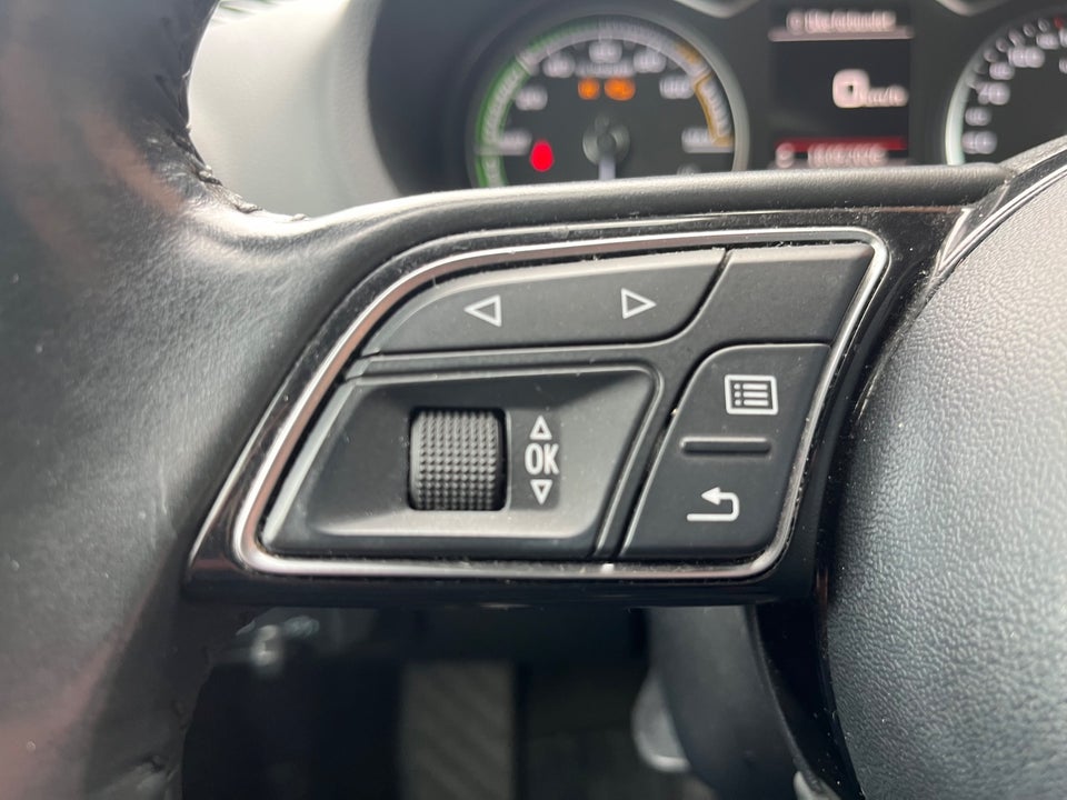 Audi A3 1,4 e-tron Sportback S-tr. 5d