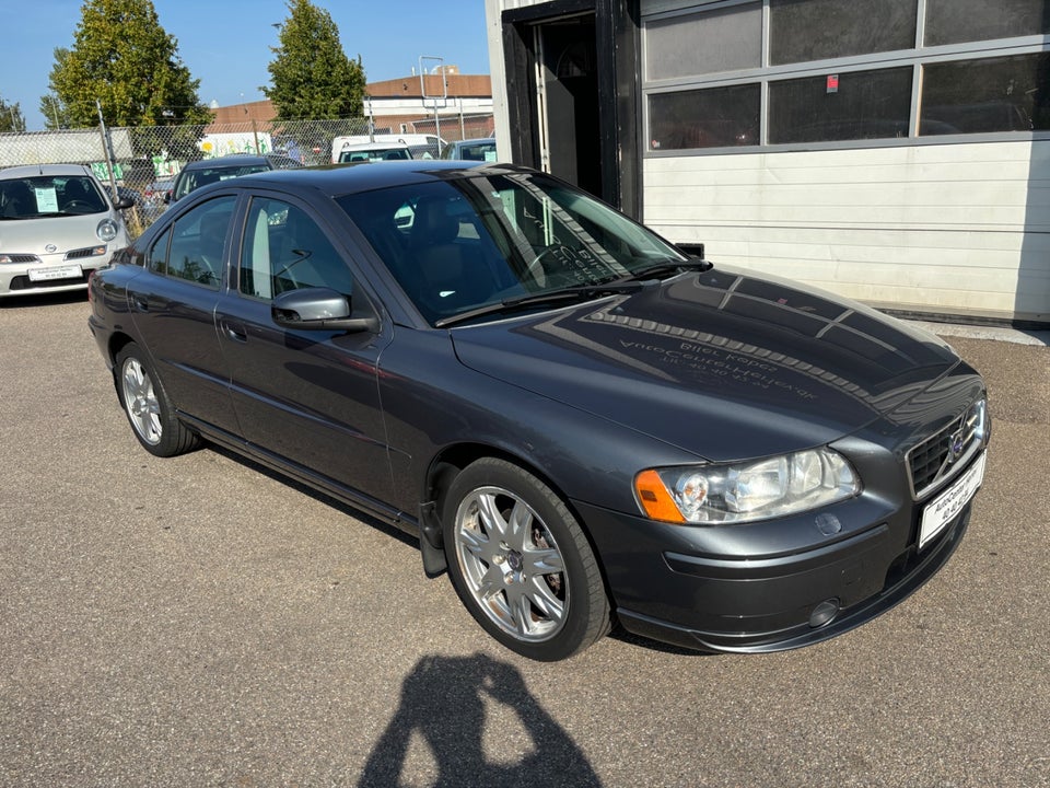 Volvo S60 2,4 140 TEE 4d