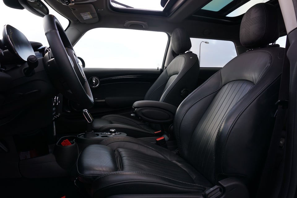 MINI Cooper SE Edition Premium Plus 3d