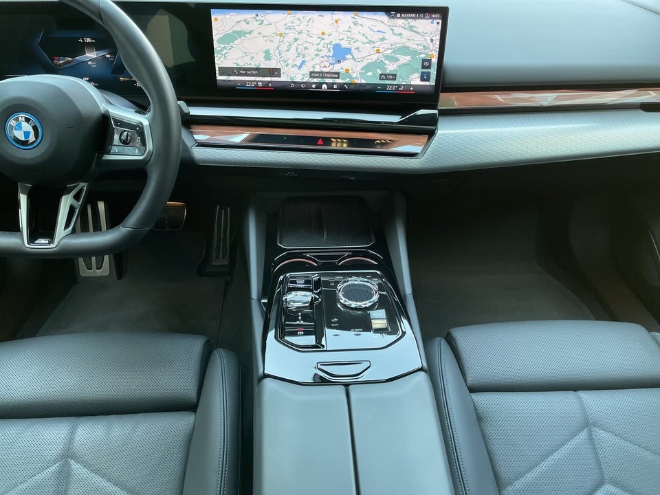 BMW i5 eDrive40 M-Sport Pro 4d