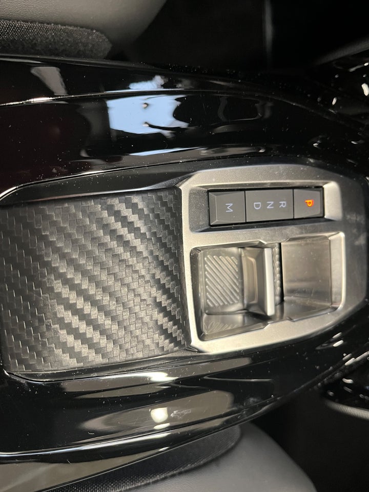 Peugeot 2008 1,2 PureTech 130 Allure EAT8 5d