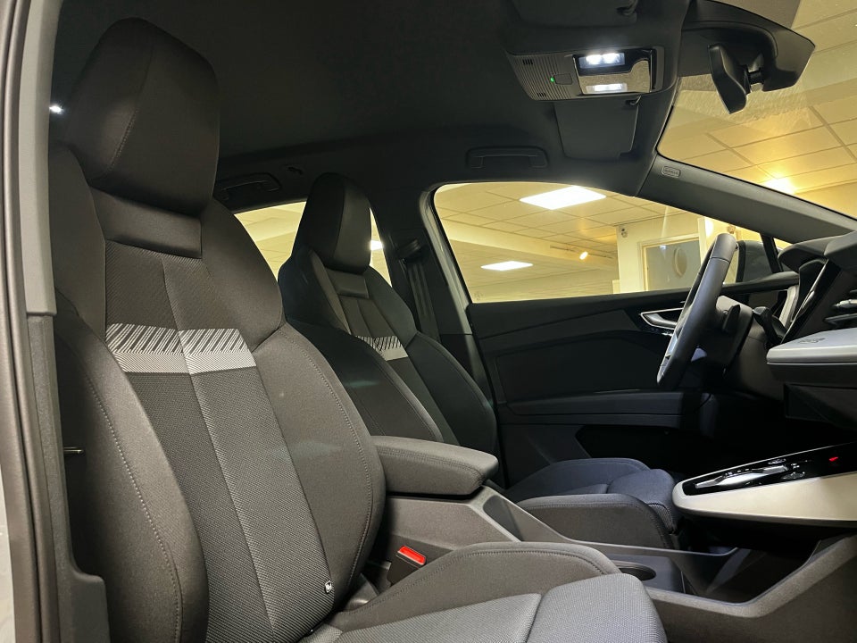 Audi Q4 e-tron 45 S-line 5d