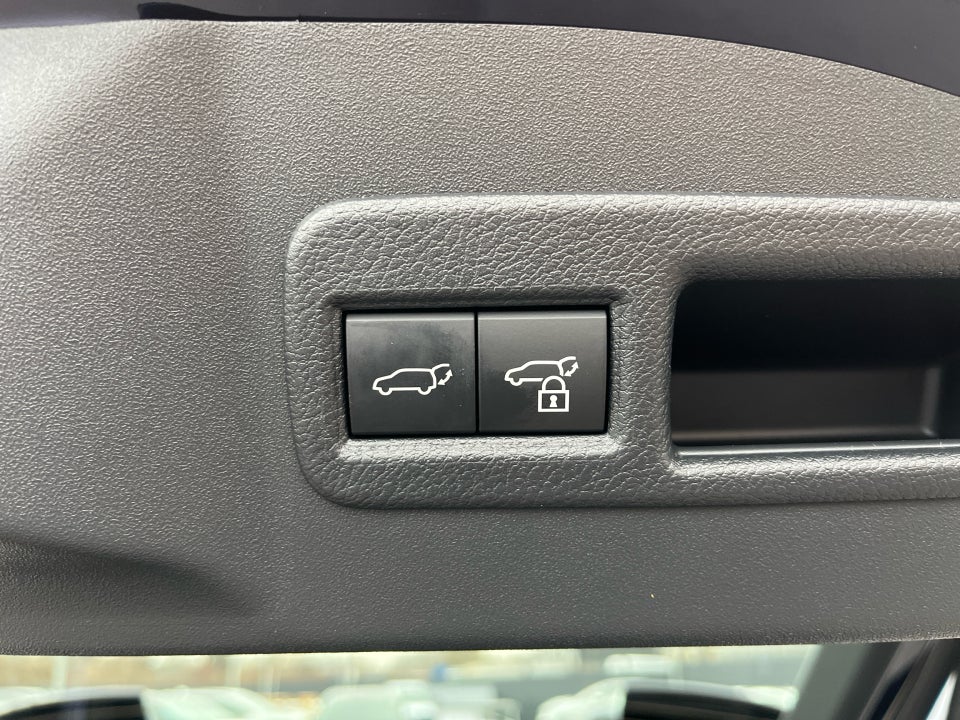 Toyota bZ4X 73 Executive 5d