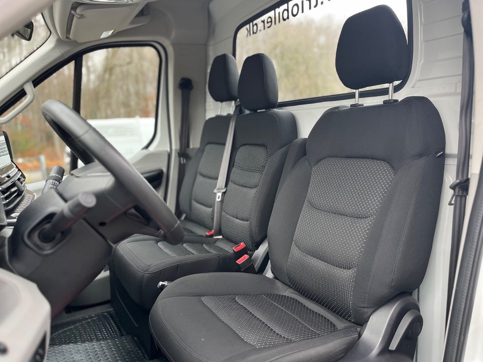 Maxus e-Deliver 9 65 L4 Chassis 2d