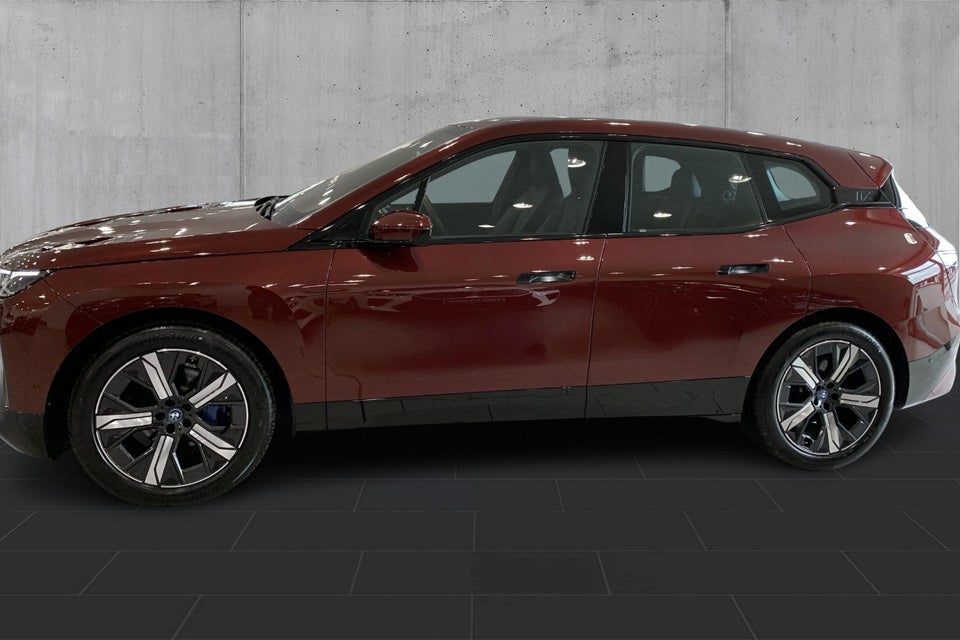 BMW iX xDrive40 Fully Charged 5d