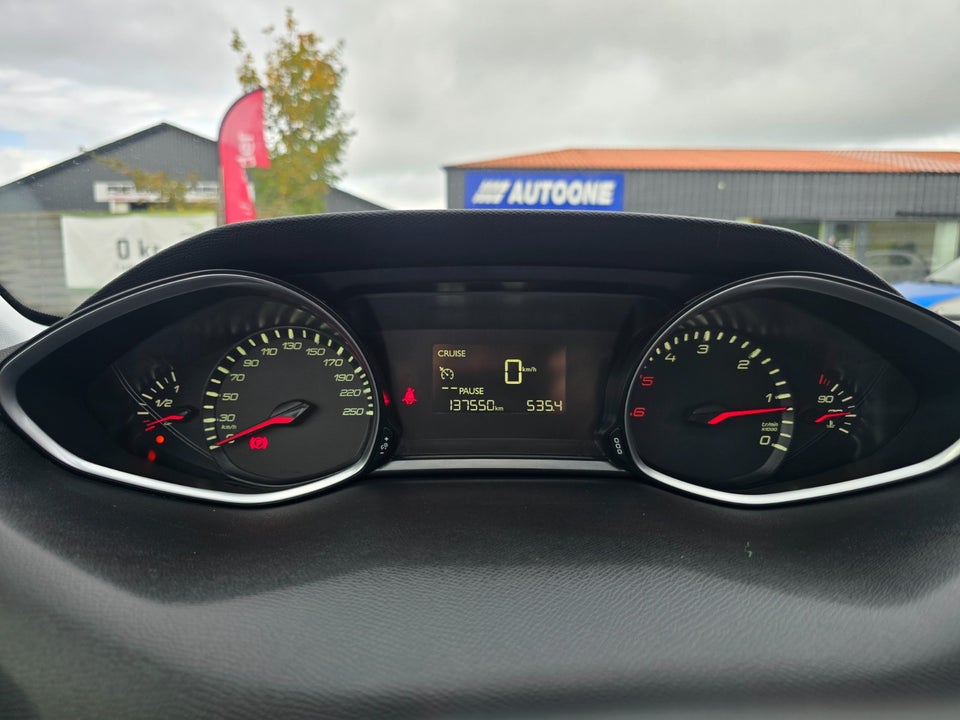 Peugeot 308 1,6 BlueHDi 120 Style SW 5d