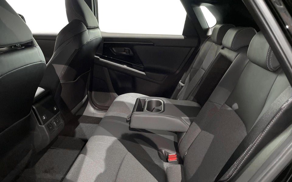 Toyota bZ4X Executive 5d