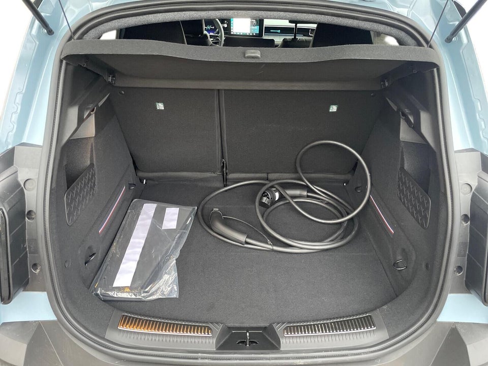 Renault 4 E-Tech 52 Iconic 5d