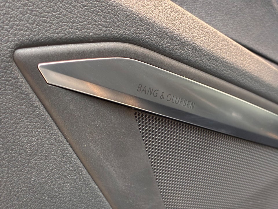 Audi e-tron 55 S-line Sportback quattro 5d