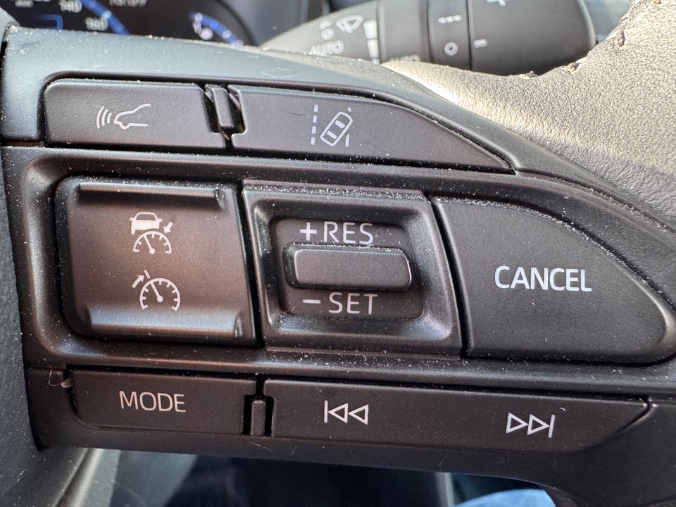Toyota Yaris Cross 1,5 Hybrid Active Tech+ e-CVT 5d