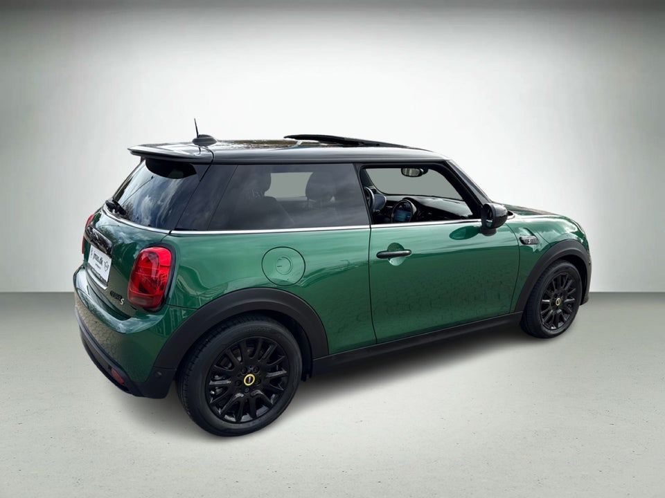 MINI Cooper SE Classic Trim 3d