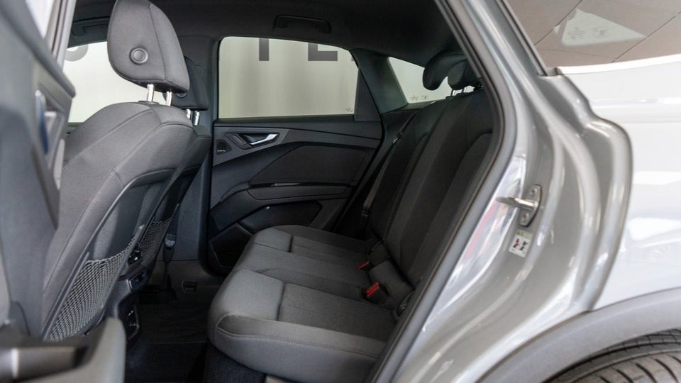 Audi Q4 e-tron 40 Advanced Sportback 5d